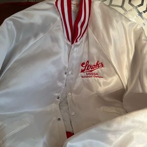 Barley worn men/unisex Stroh’s jacket. No stains, spots, or rips. Priced to sell